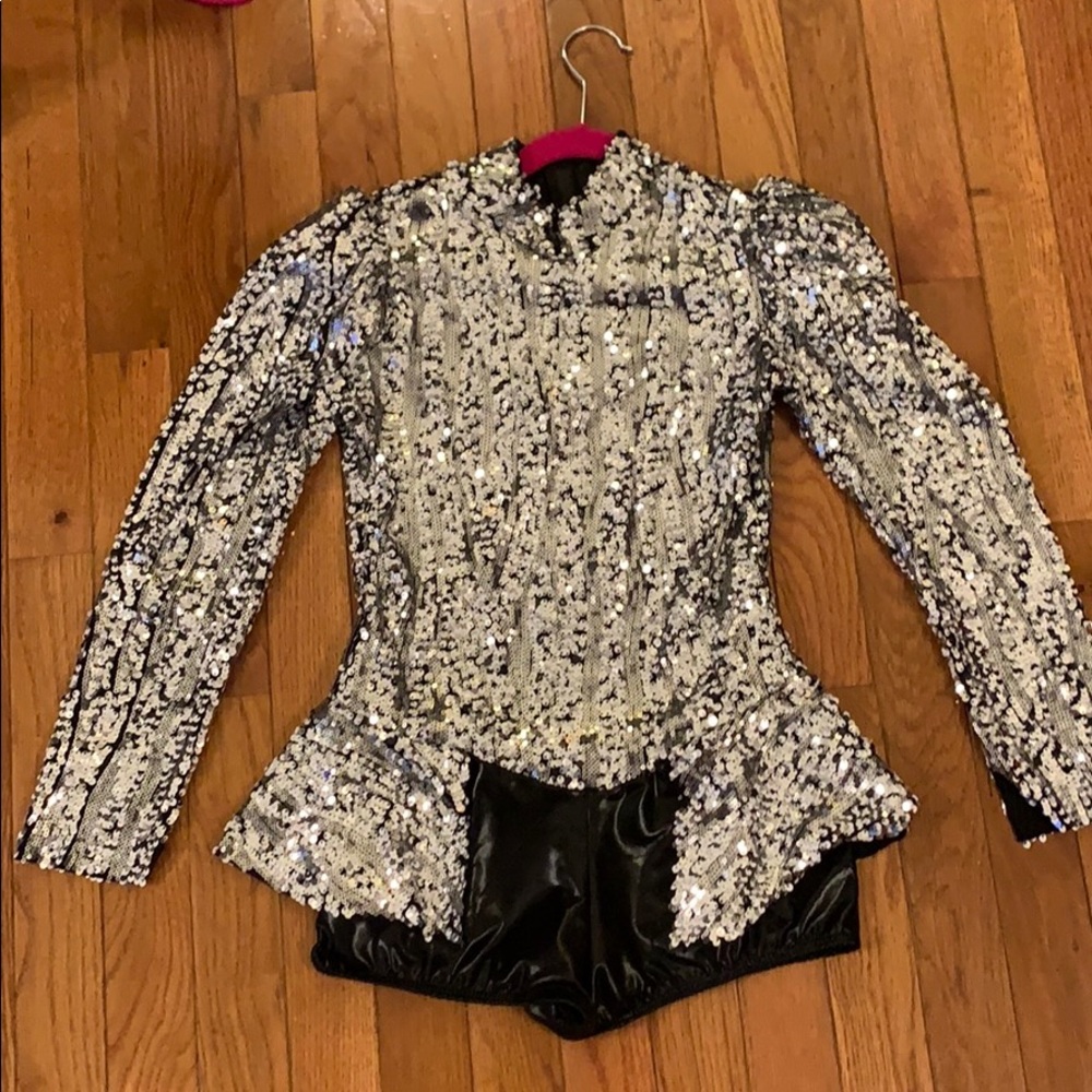 Silver sequin jazz costume. Large child.